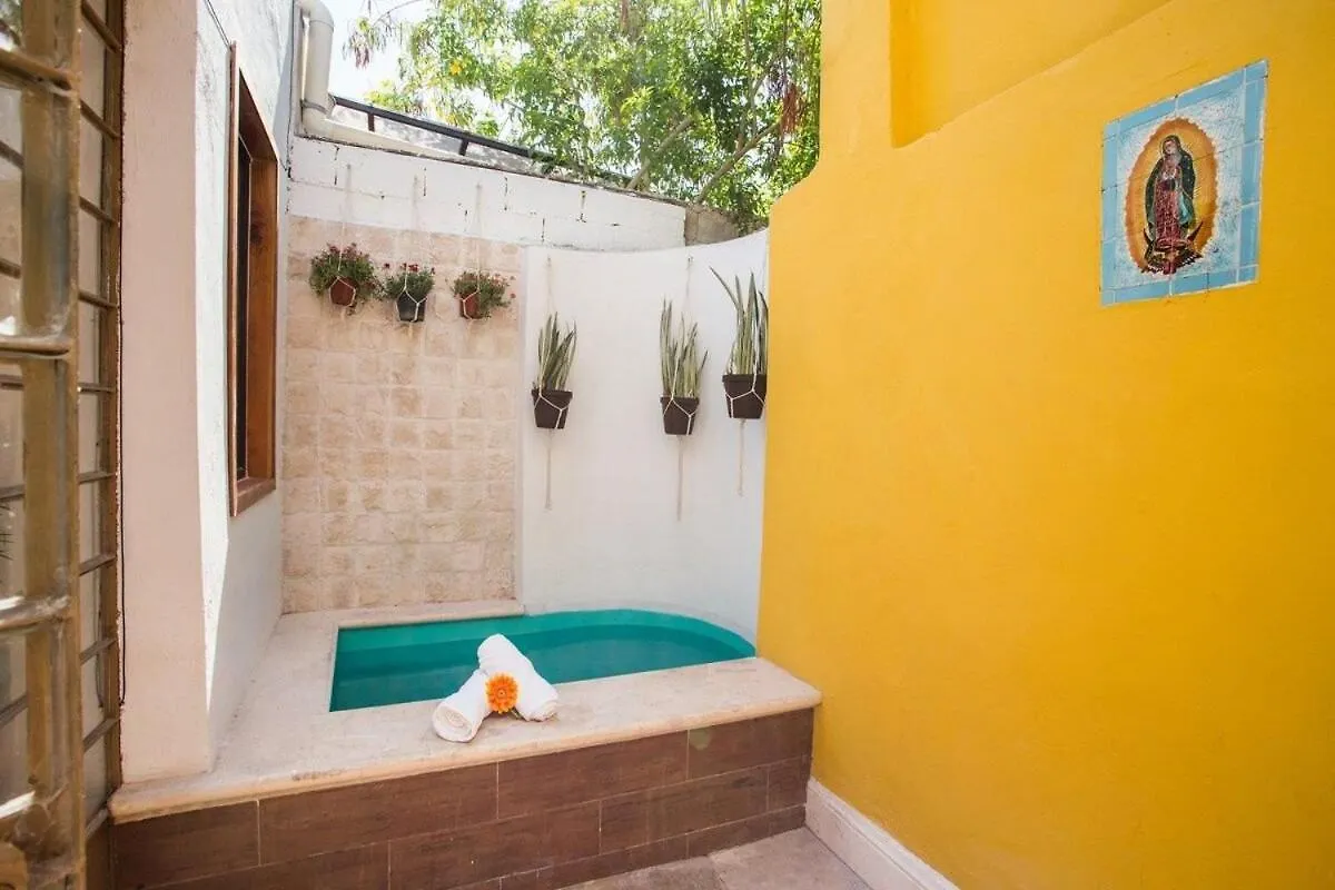 Casa Colonial Remodelada En El Barrio De Santa Ana Villa Merida